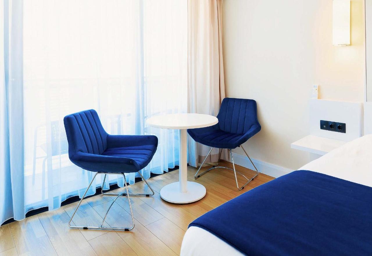 Elegance Sea View Aparthotel In Orbi City Batumi Zewnętrze zdjęcie
