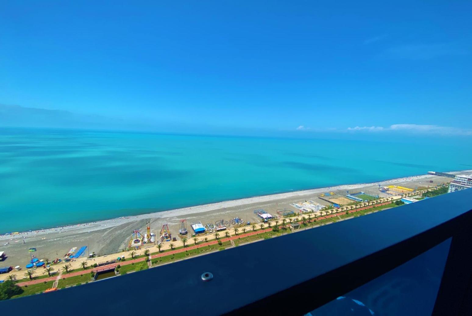 Elegance Sea View Aparthotel In Orbi City Batumi Zewnętrze zdjęcie