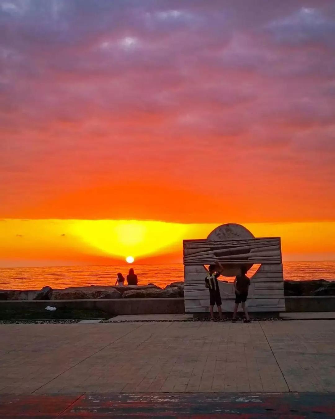 Elegance Sea View Aparthotel In Orbi City Batumi Zewnętrze zdjęcie