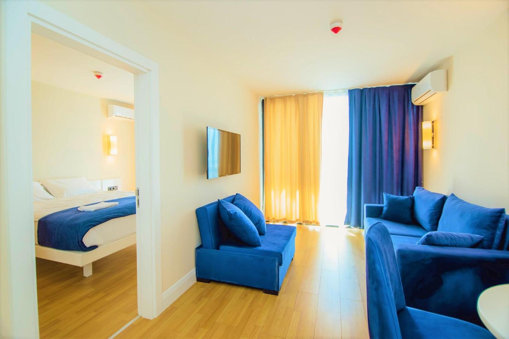 Elegance Sea View Aparthotel In Orbi City Batumi Zewnętrze zdjęcie